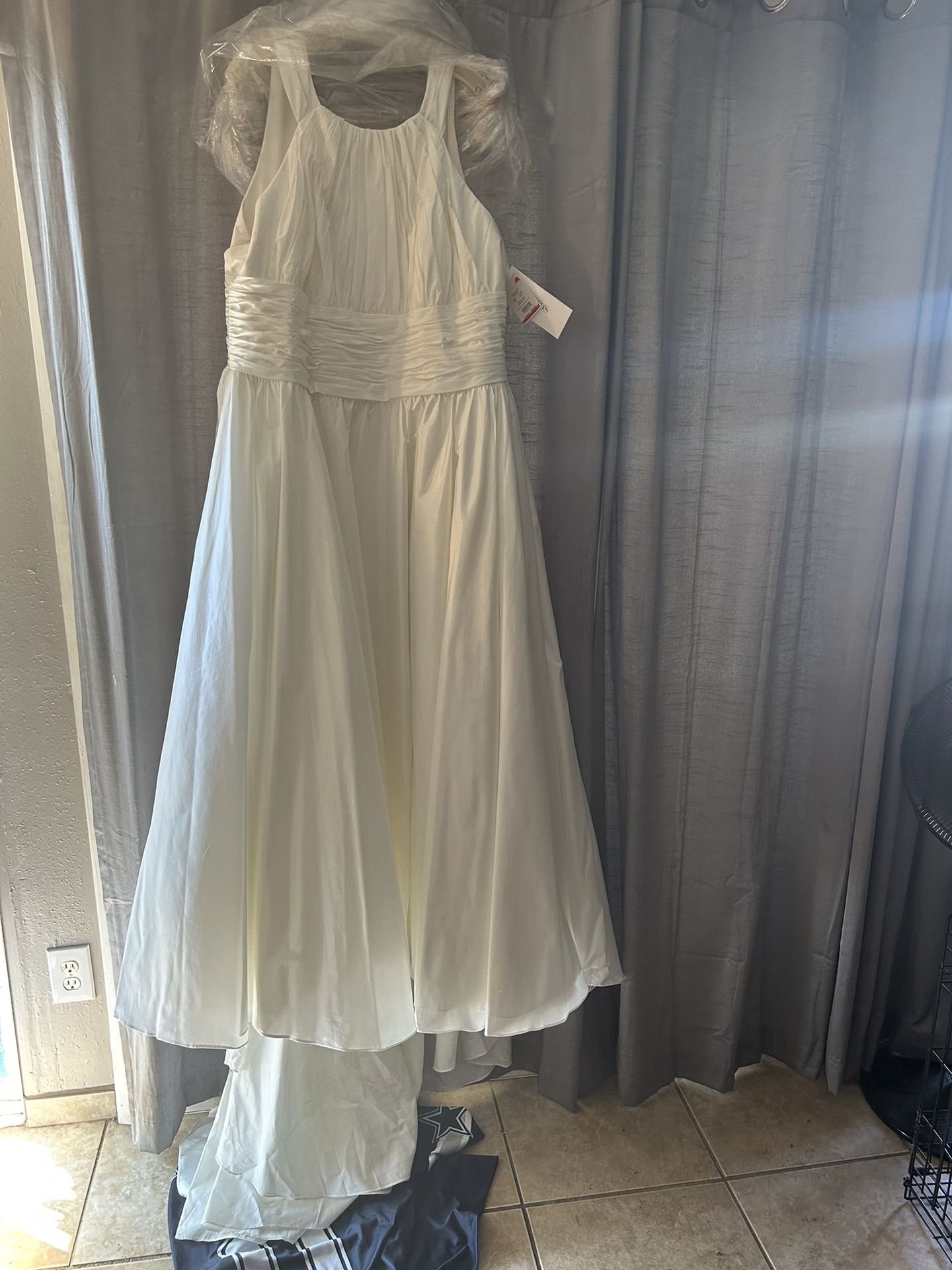 Brand New David’s Bridal Plus Size Wedding Dress