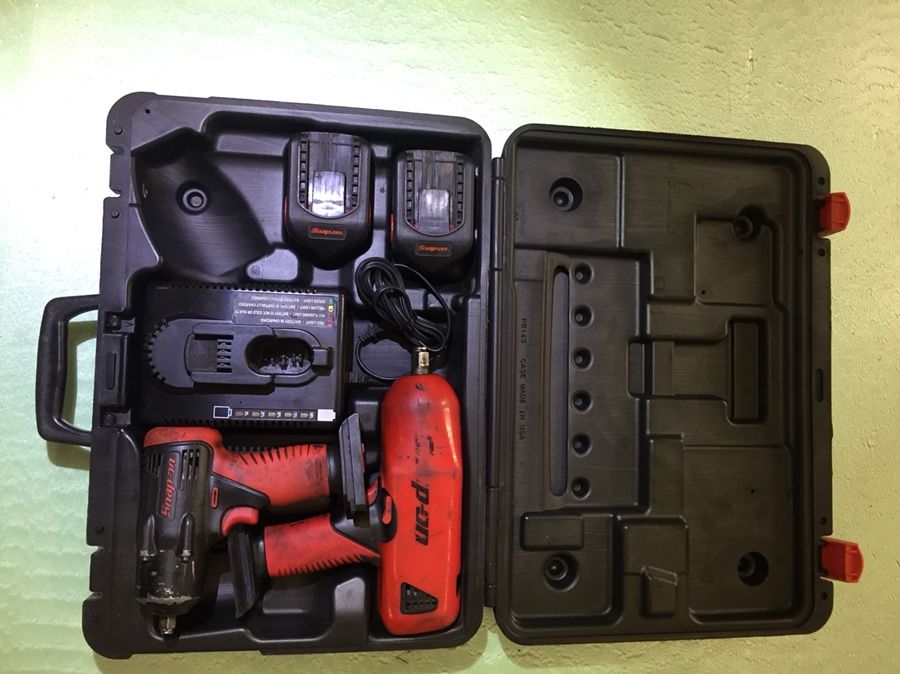 SNAP-ON CT4405LE 1/2"drive CORDLESS IMPACT WRENCH 14.4V w/ 2 Batteries & CHARGER
