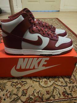 Nike Dunks Beetroot