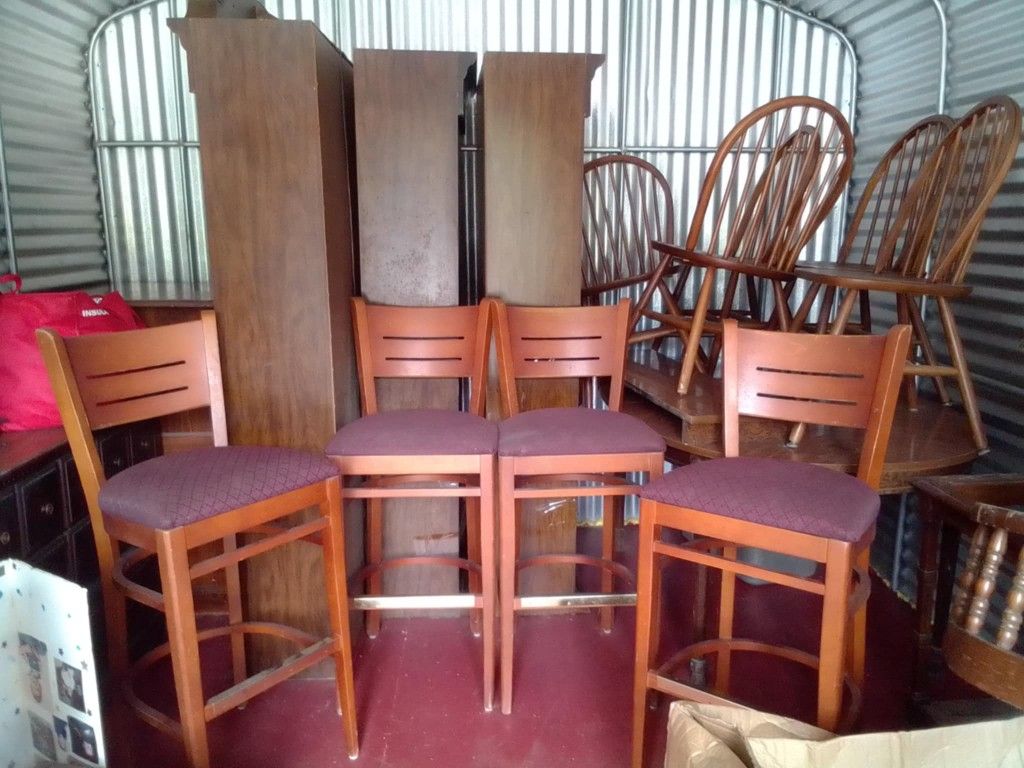 Set Of 4 Wood Bar Stools With Burgundy Padded Seats