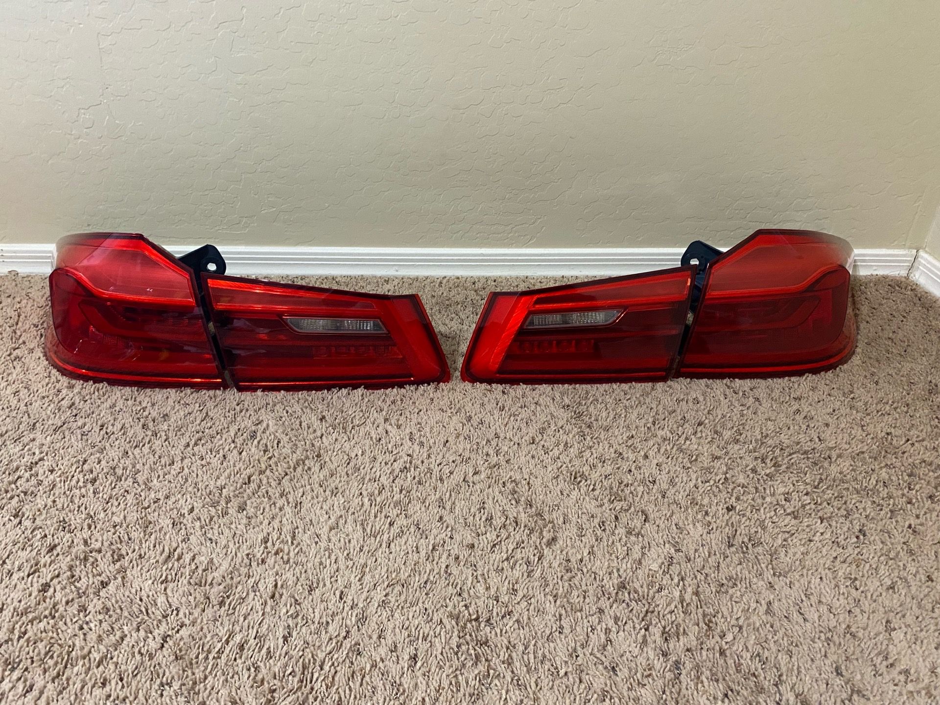 Factory OEM 2017-2020 BMW 5-Series G30 Outer Inner Taillight Right And Left Nice