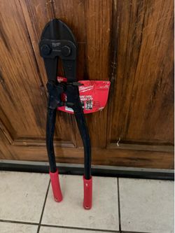 Milwaukee 24 in. Bolt Cutter With 7/16 in. Max Cut Capacity
