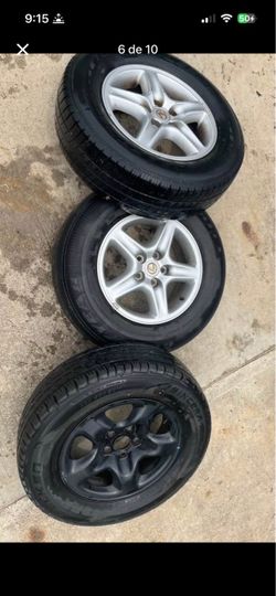 Tire /Rin 225/70R16
