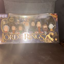 Lord of The Rings PEZ Candy Gift Box Set Collector's Series NEW Open Box