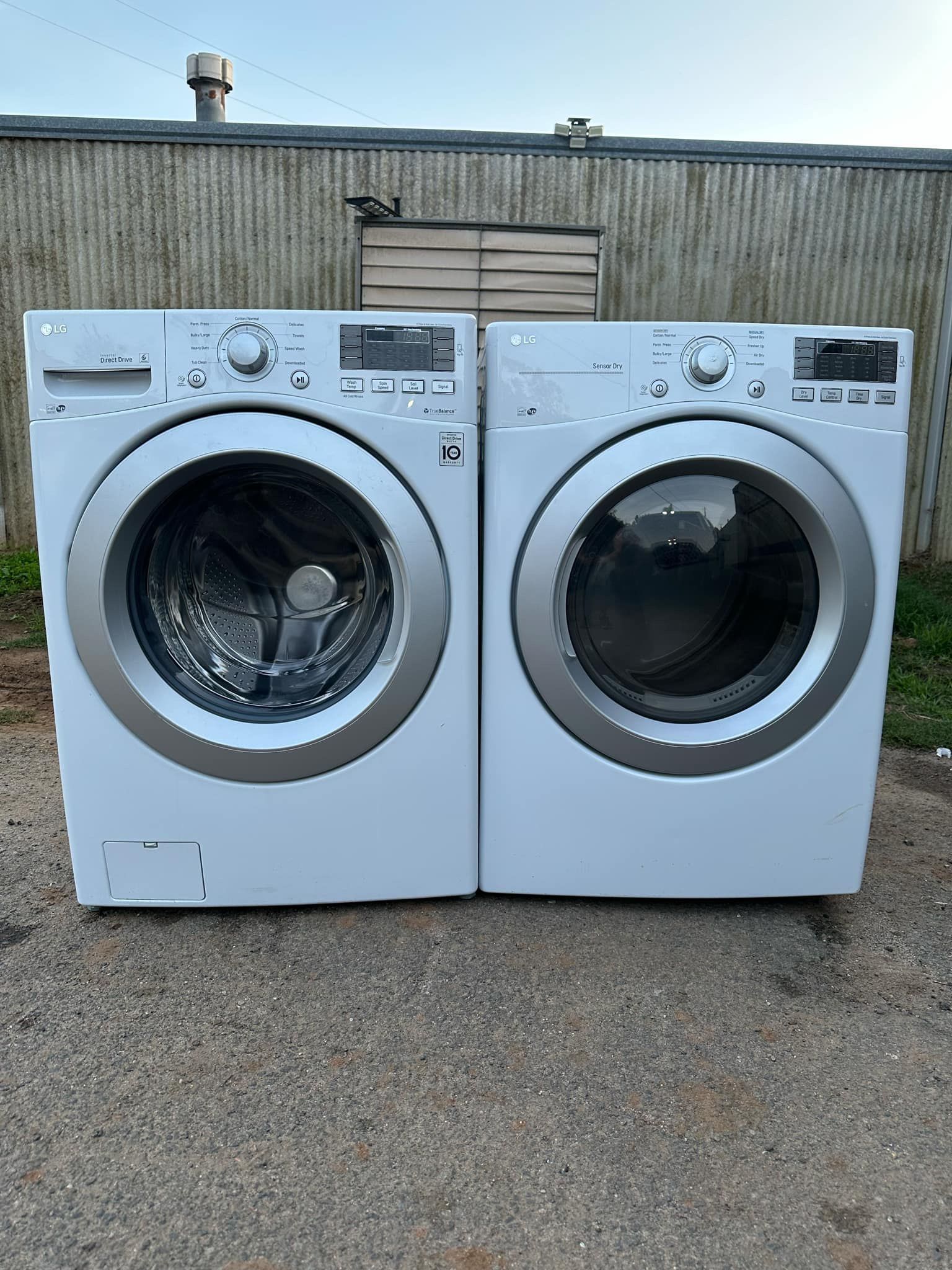 Washer And Electric220v Dryer lG