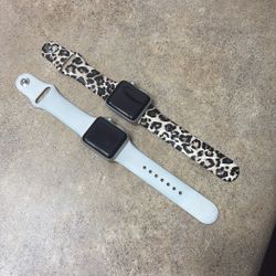 Apple Watches with Chargers and more bands