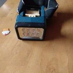 Luz De Bateria Makita