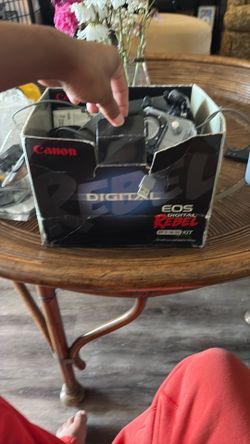 Digital canon ef-s 18-55 kit