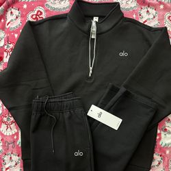 Alo Black 1/4 Zip Up Sweater and Sweatpants Set $125 **READ DESCRIPTION**