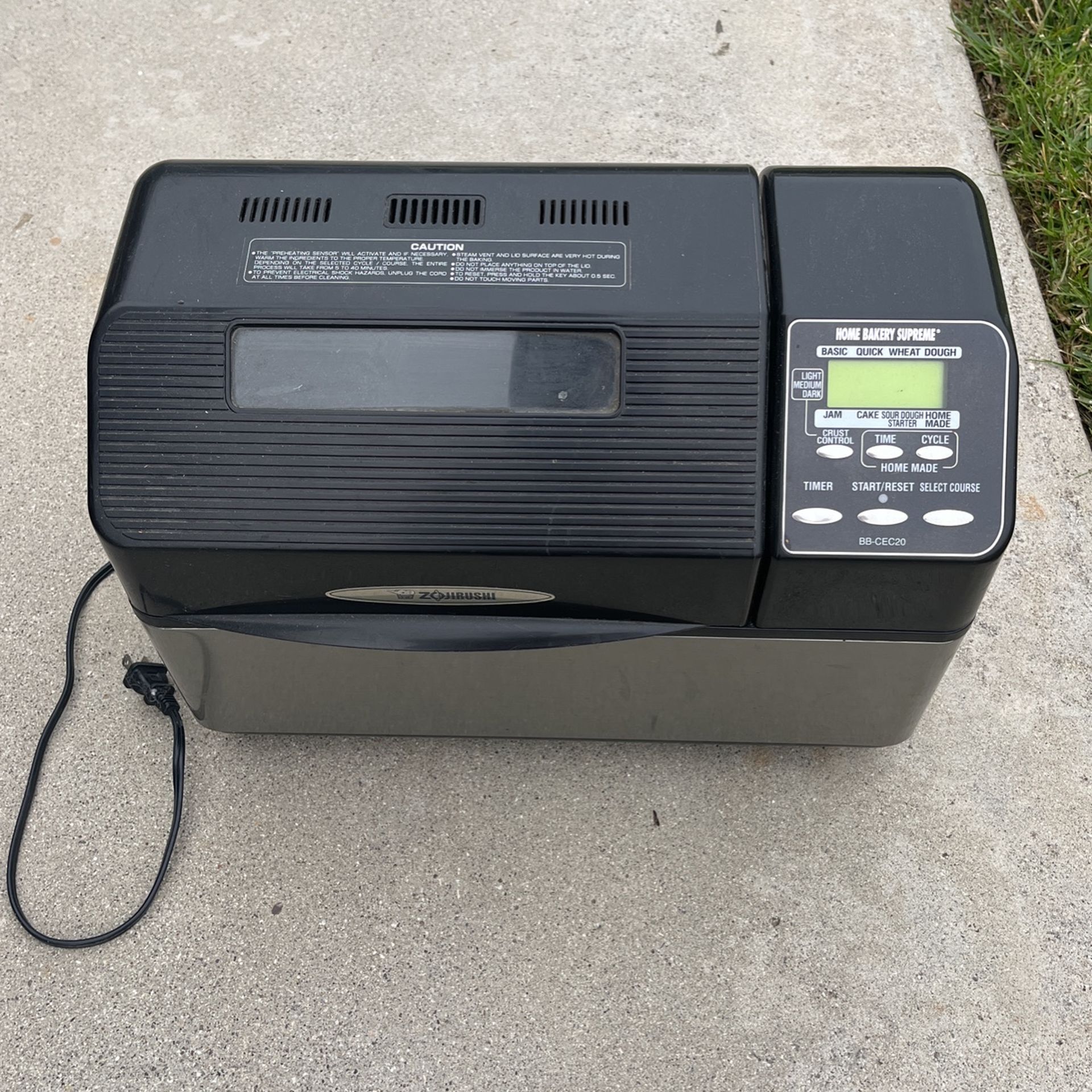 ZOJIRUSHI BB-CEC20 Home Bakery Supreme Automatic 2 Lb. Bread Maker Machine