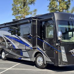2019 Thor Aria 360HP Diesel Pusher 34’ RV W/ 3 Slide Outs - 9K MILES