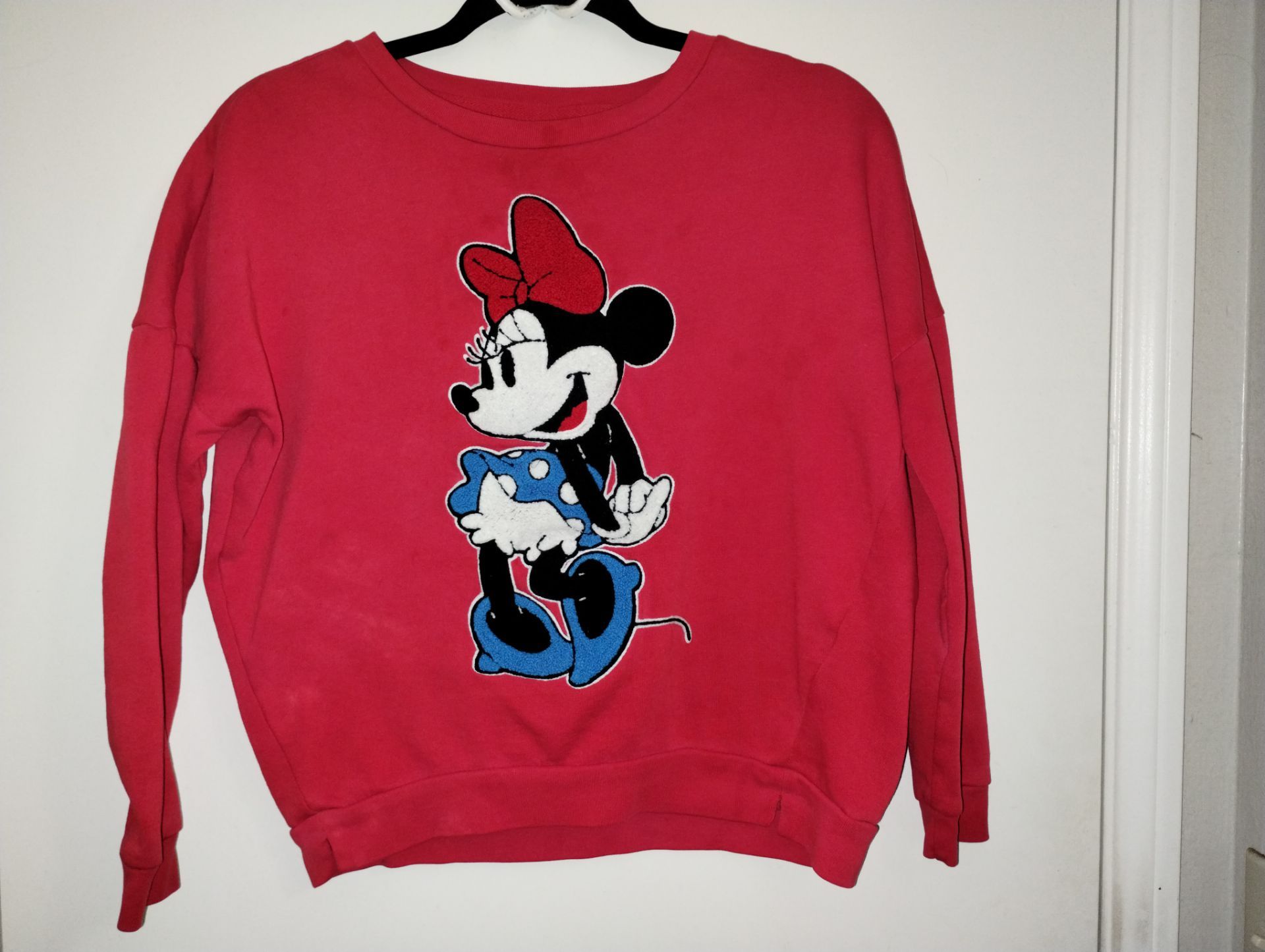 Disney Authentic Women's Embroidered Minnie Mouse Pullover Red Sweatshirt Sz: S