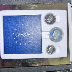 1(contact info removed) S U.S. Bicentennial TYPE 1 Silver Proof Set - 3 Coins ($1, 50C, 25C)