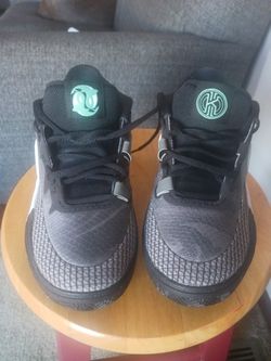 Big Kids Nike Size 5y