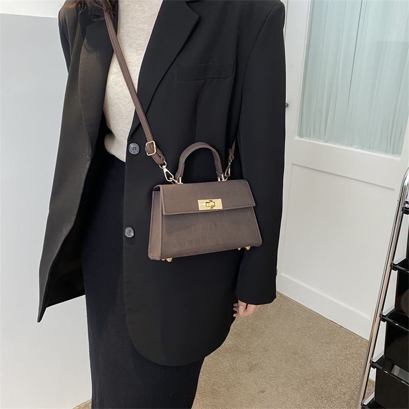 High-end handbag small bag new fashion versatile one-shoulder cross-body bag retro commuting foreign style bag women