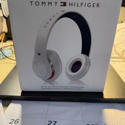 Tommy Hilfiger Over The Ear Headphones