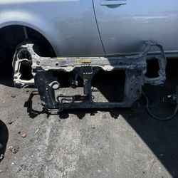 05 Infiniti G35 radiator support $250