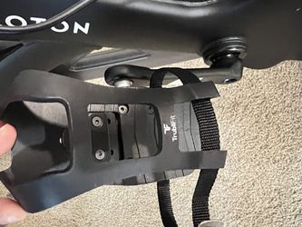 2021 Peloton Bike 2nd Gen Excellent Condition Under 50 Rides - Westport, CT