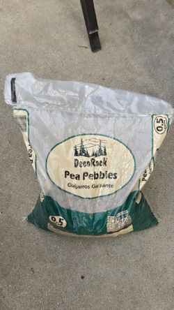 1/2 a bag of DecoRock Pea Pebbles
