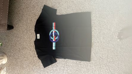 Gucci T-Shirt, Size Medium