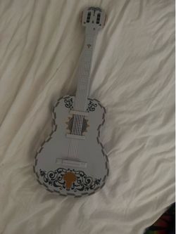 Disney Coco Guitar