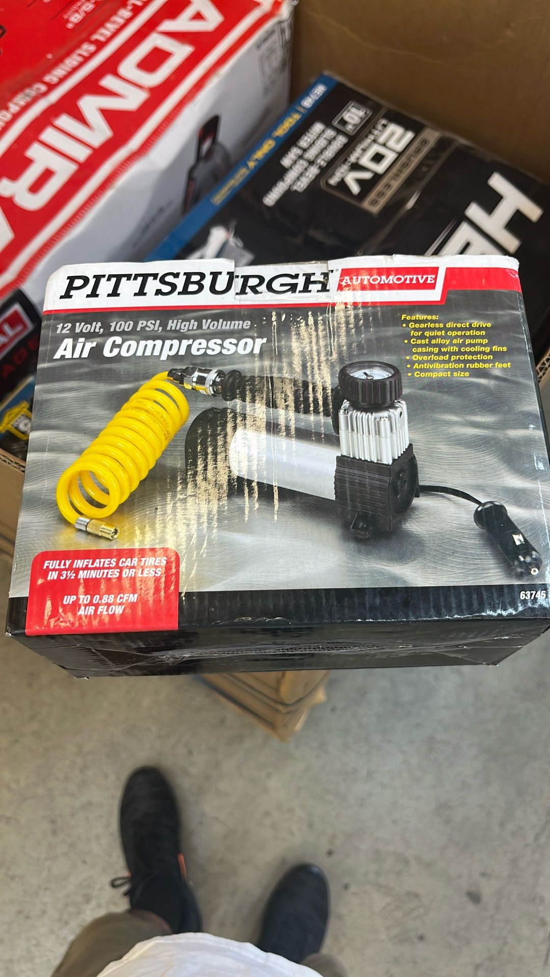 Small air compressor