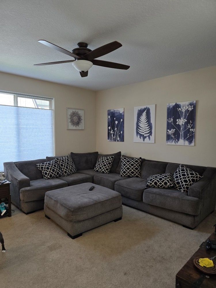 Stanton Sectional With Large Ottoman And Pillows