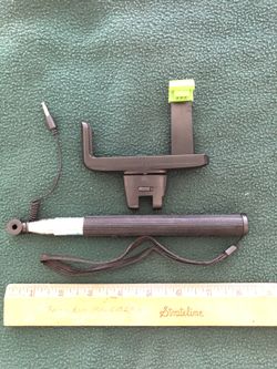 Selfie Stick w/ wire input $10 - CHEAP!