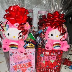 VALENTINES  BASKETS