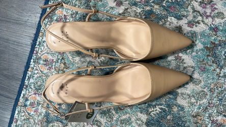 Women’s nude heel