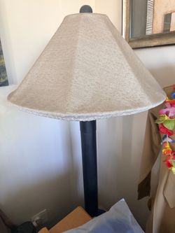 3 commercial lamps