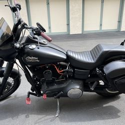 2015 Harley Davidson FXDB
