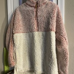 Time And Tru Fleece Pullover (medium)