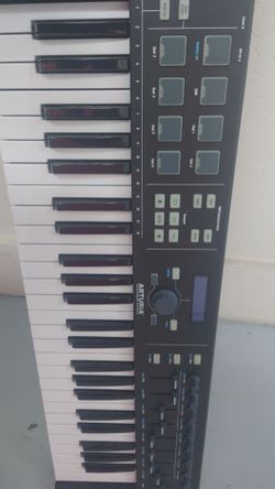 Arturia essential key lab 49 midi controller