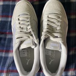 Brand New Woman’s Puma Skye Sneakers