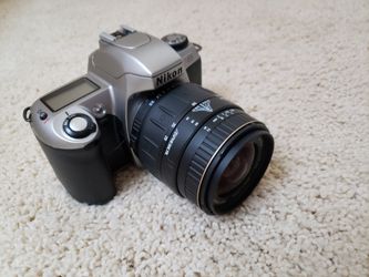 NIKON A65 CAMERA ALMOST NEW