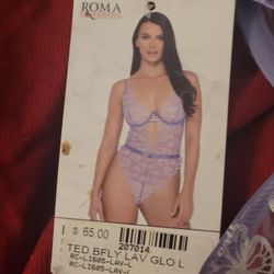 NWT Women's Lingerie Size Laege