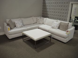 Sklar Peppler Hamilton 3 Piece Sectional