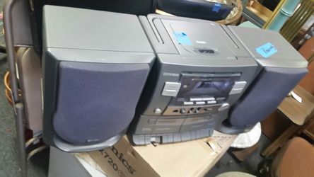 Boombox only cd and radio work