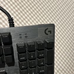 Logitech G512 Keyboard (mint condition)