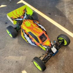 RC Car Team Associated B4 Brushless 