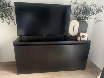Sideboard with Two Set of Drawers