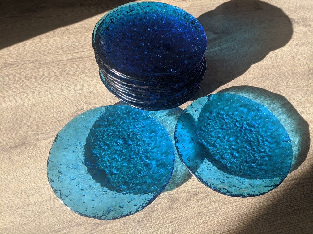 Beautiful blue glass plates (set of 12)