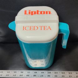 Vintage 1970s LIPTON ICED TEA  1.5 Liter (64 oz) Plastic Pitcher with Lid 9" H