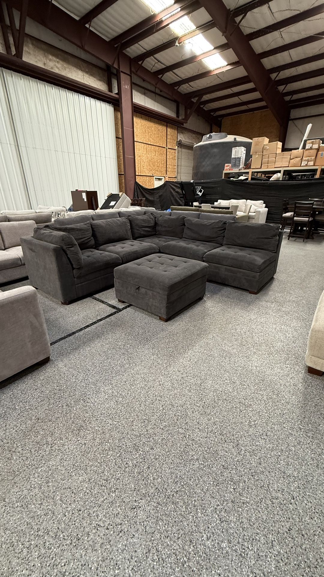 Thomasville Tisdale Modular Sectional 6-piece Dark Gray with Storage Ottoman