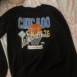 Black and blue chicago bulls long sleeve shirt #basketball