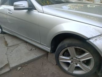 2011 Mercedes Benz c300