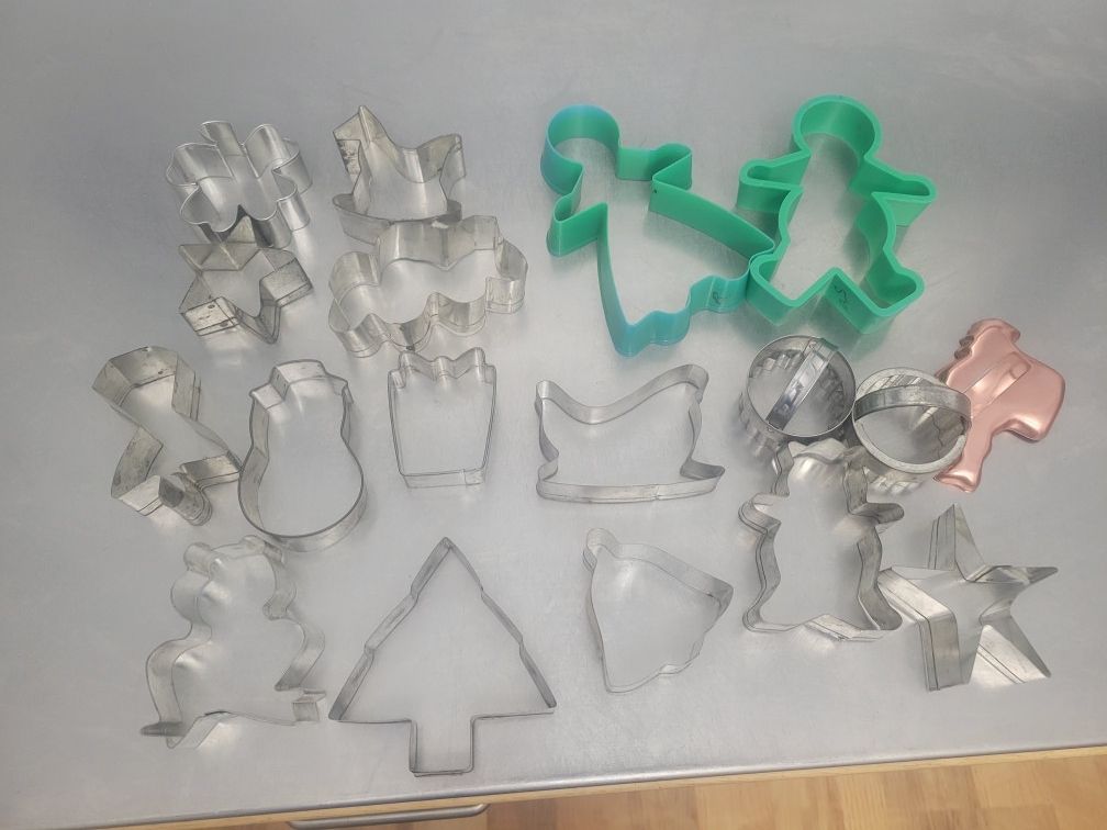 Cookie Cutters Metal And Plastic