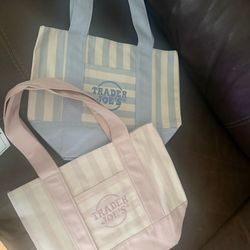 🚨Trader Joe’s mini tote bags🚨