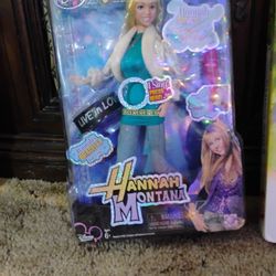 Hannah Montana Doll And Yoda Lego Set 